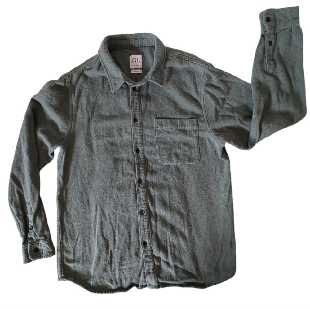 Zara flannel button-down shirt sage green size M/L